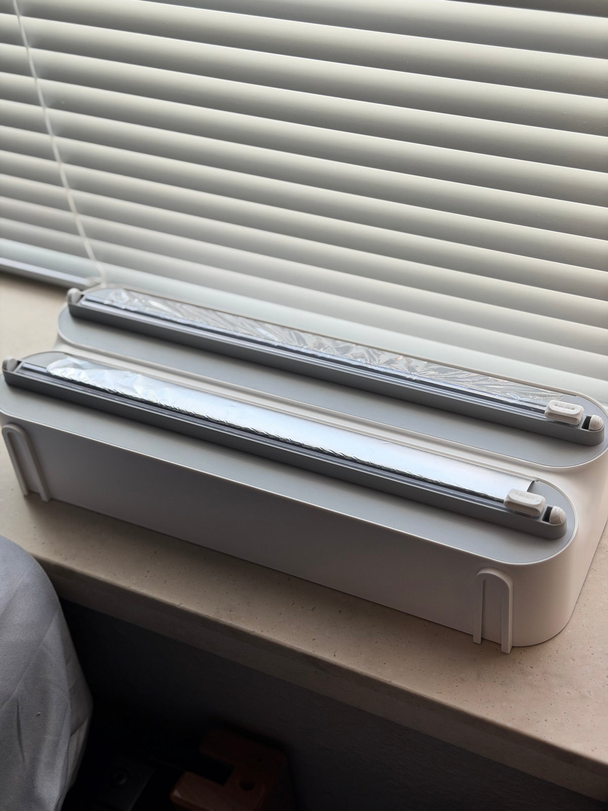 Vantaro™ Magnetic Wrap & Foil Dispenser
